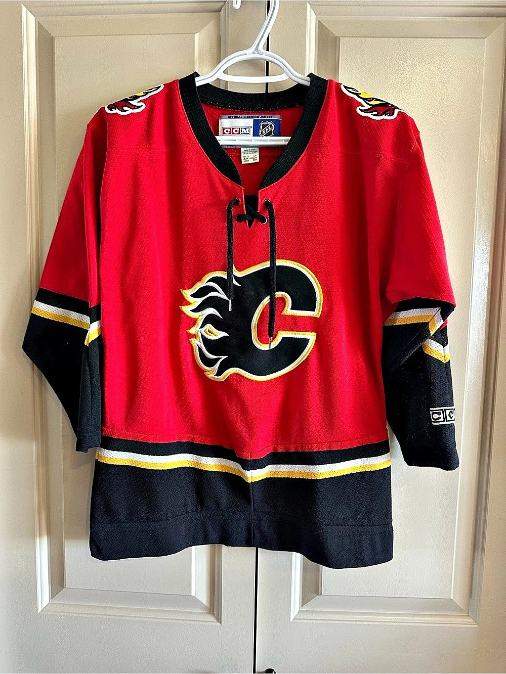 Calgary Flames Official Licensed Youth Jersey XL